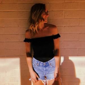 Meet your Posher, Melanie